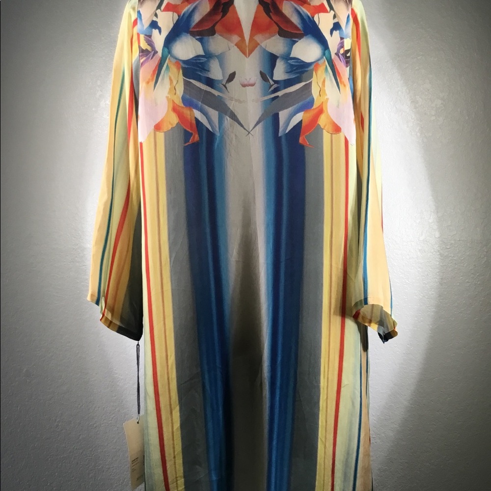 Johnny Was Journey V Neck Top Sz S/M NWT - Picture 5 of 7